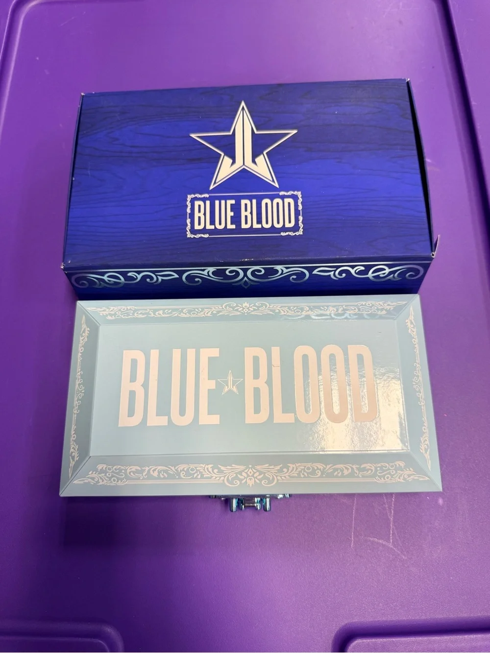 Jeffree Star Blue Blood Palette - Dark Blue Box & Light Blue Case
